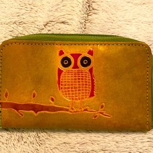 Small leather wallet with owl